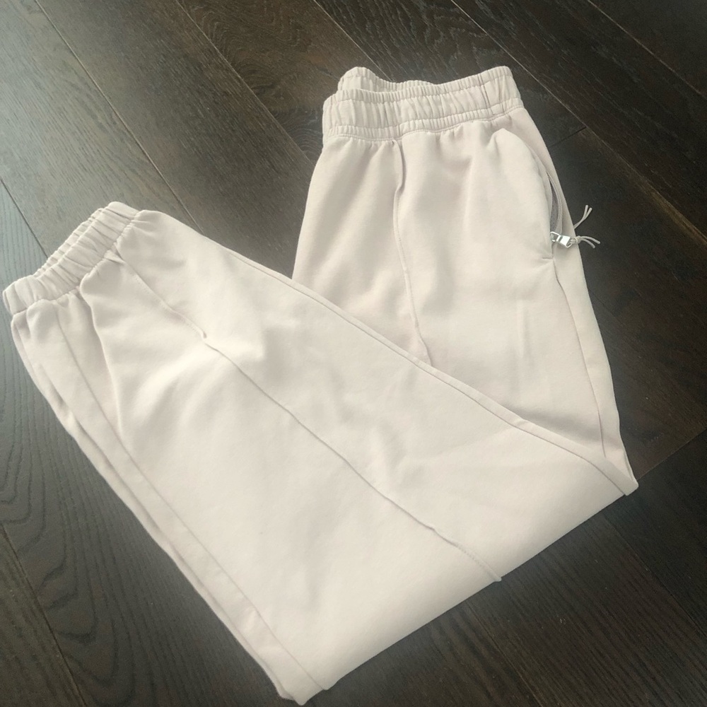 Old Navy active sweatpants M beige
